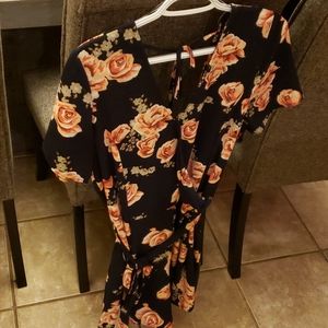1st kiss black & floral Romper
